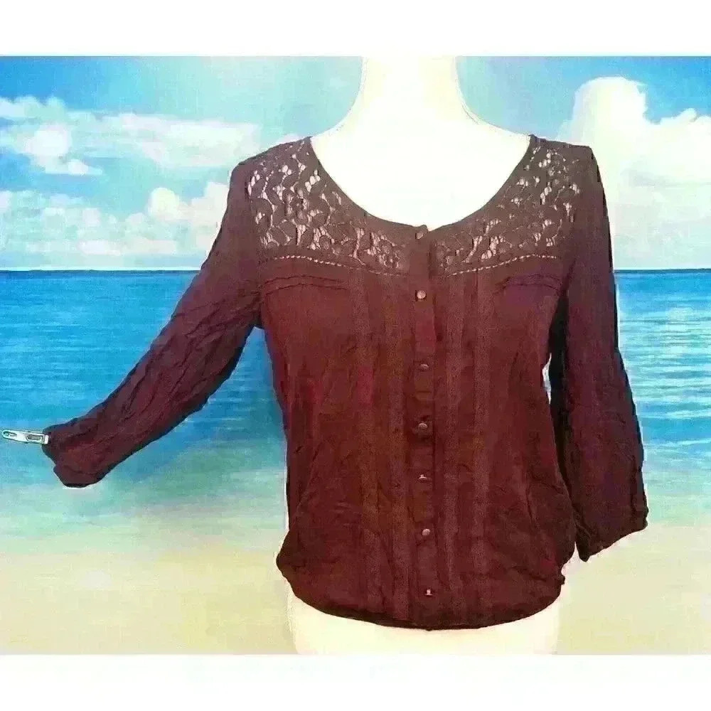 GARAGE Womans DEEP BURGUNDY Shirt 3/4 Sleeve Lightweight Lace accent size Med - Picture 3 of 5